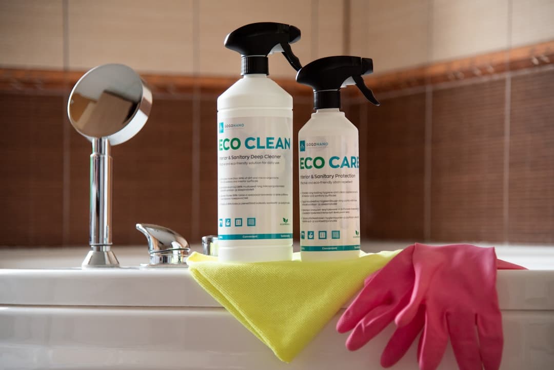 bathroom cleaning service