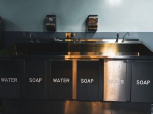 commercial kitchen cleaning